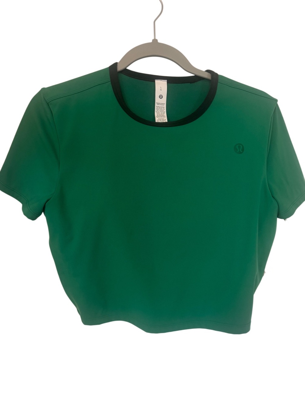 lululemon athletica Tight-Fit Cropped Shelf-Bra T-Shirt
Light Support, B/C Cup